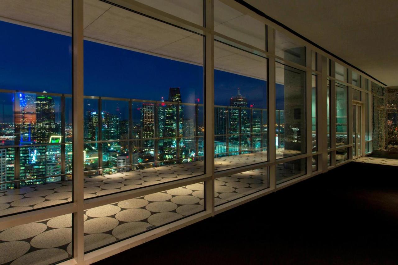 W Dallas Exteriör bild